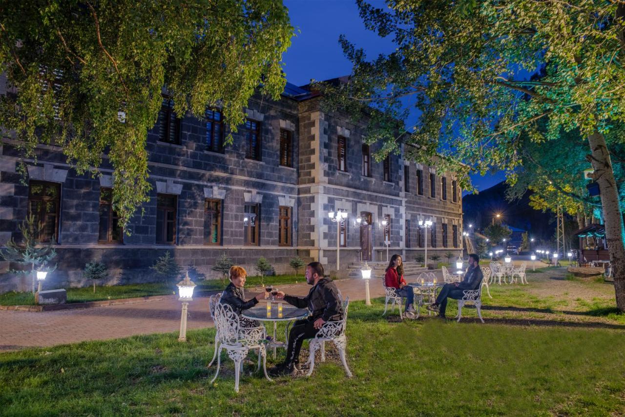 Hotel Katerina Sarayi 1877 Kars Exterior photo